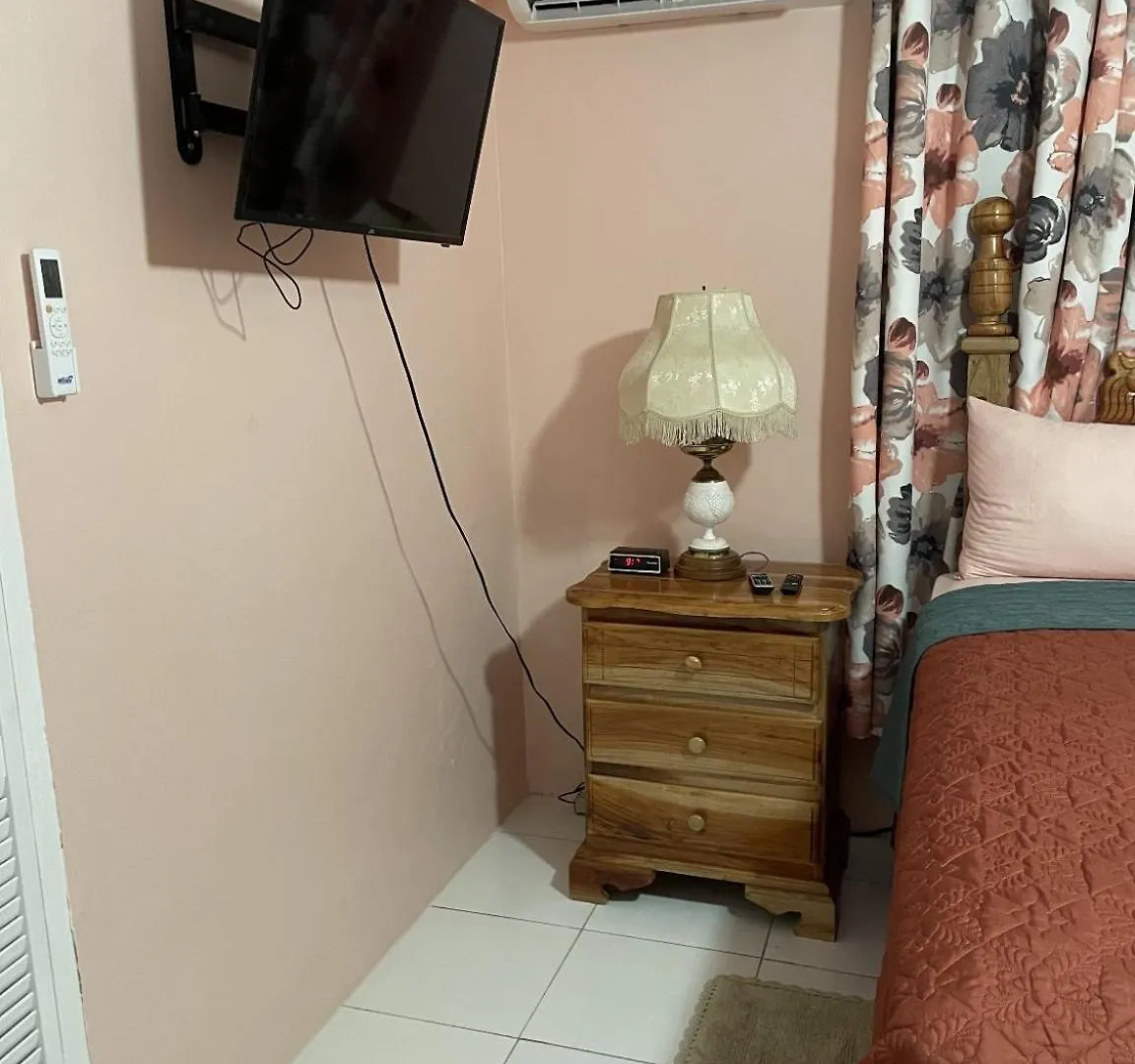 מלון Jade Coast Getaway Near מונטגו ביי